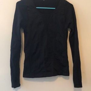 Black work out shirt